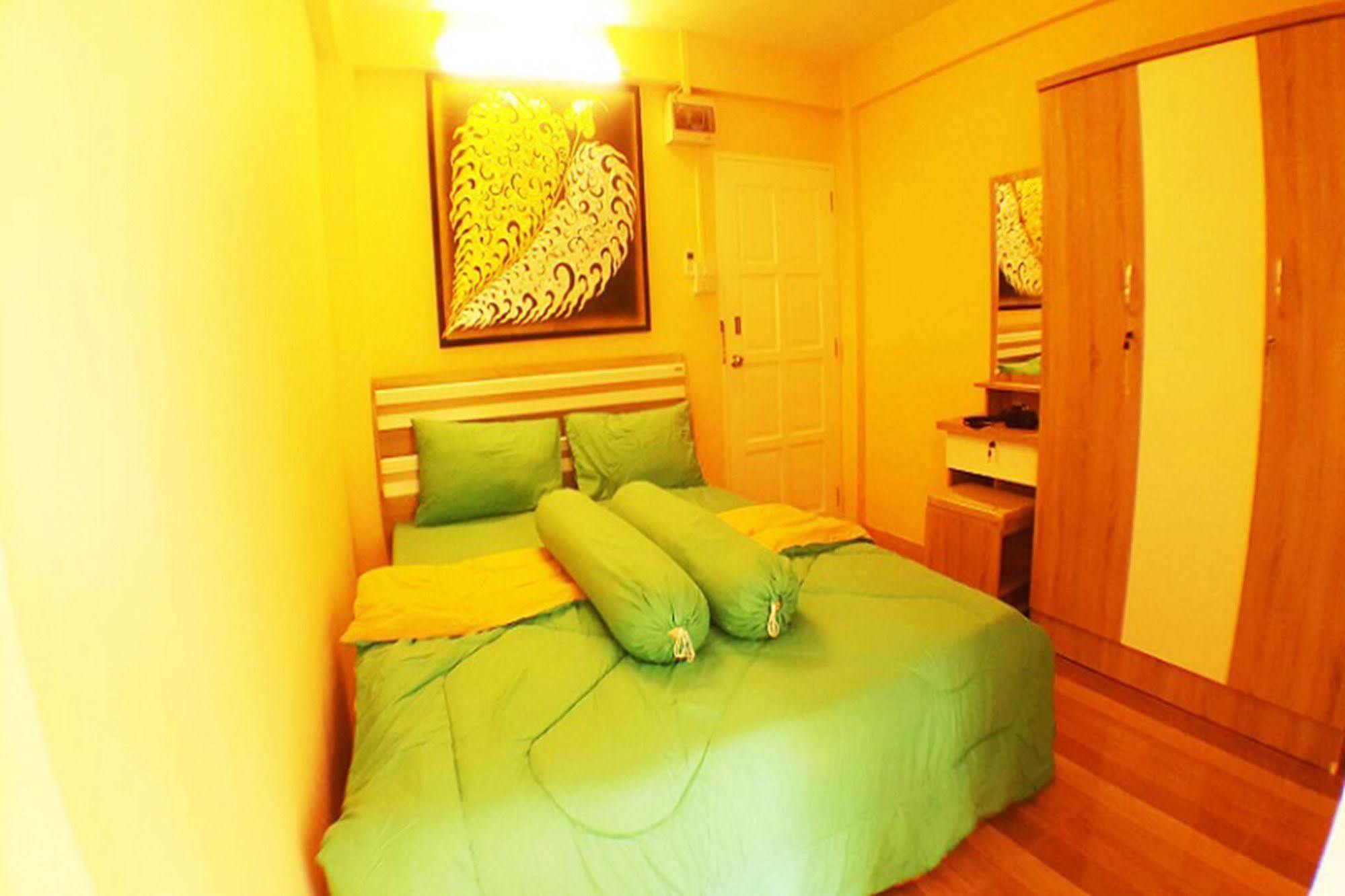 Suansin Art Garden Aparthotel Ban Lat Krachaeng Ngoại thất bức ảnh