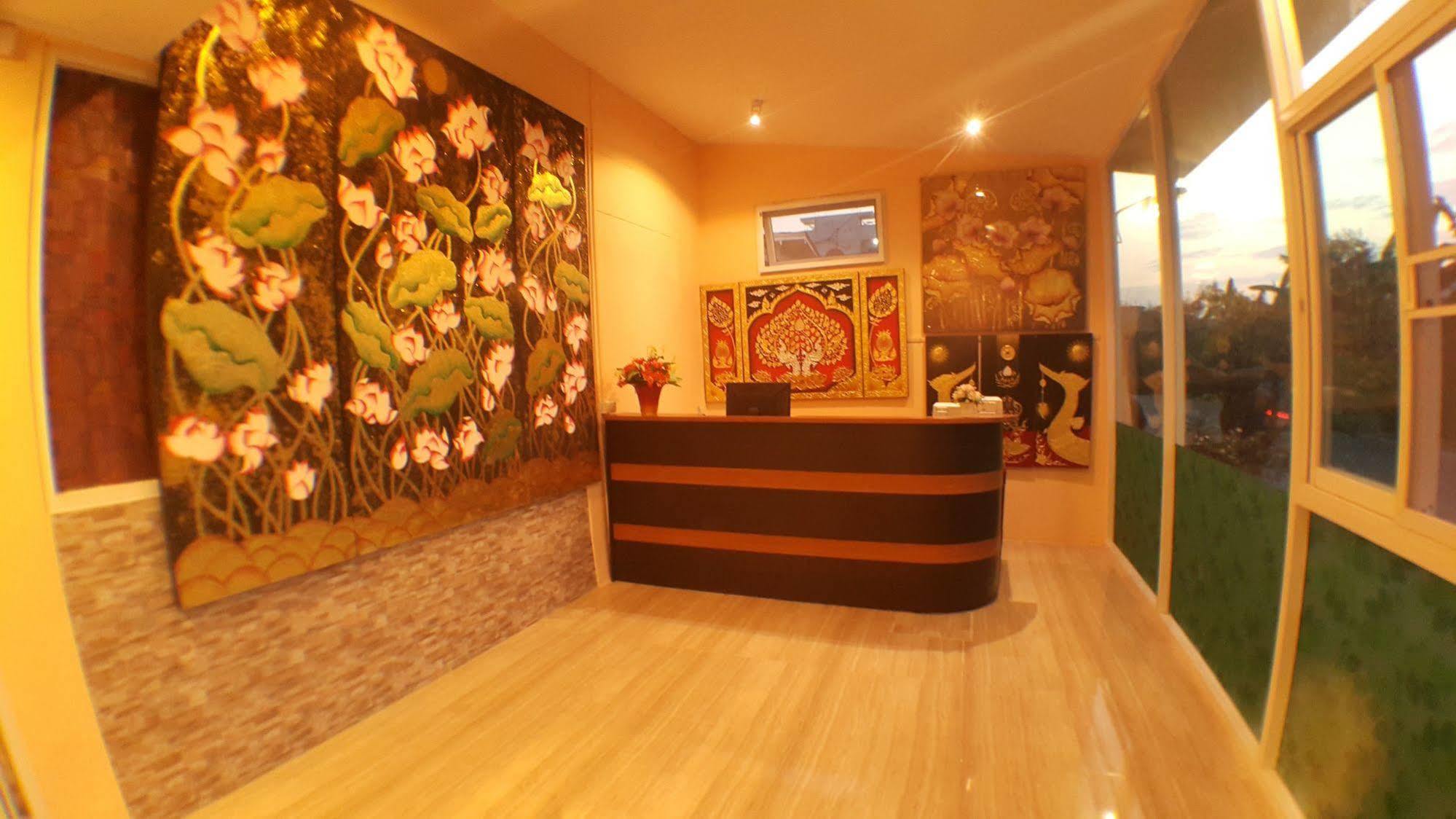 Suansin Art Garden Aparthotel Ban Lat Krachaeng Ngoại thất bức ảnh