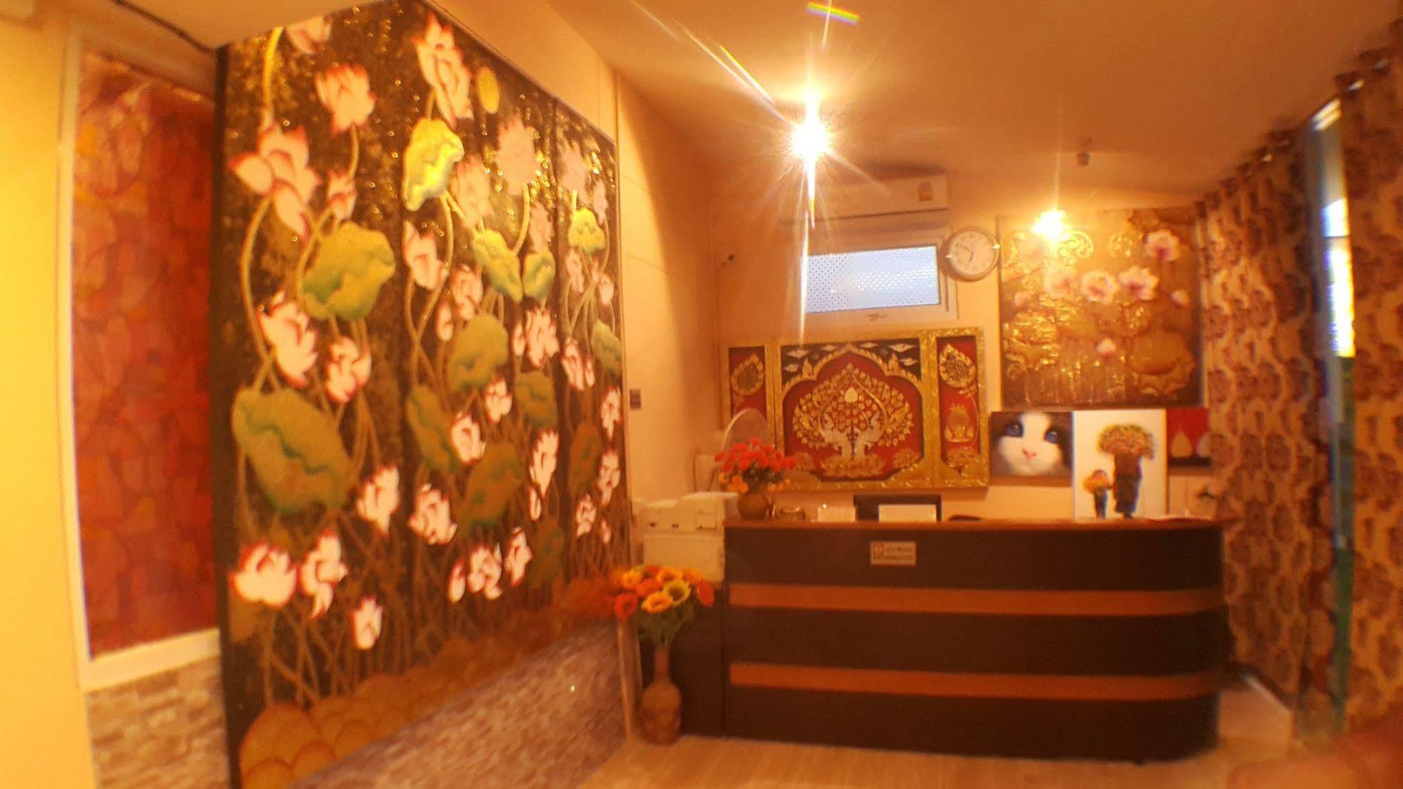 Suansin Art Garden Aparthotel Ban Lat Krachaeng Ngoại thất bức ảnh